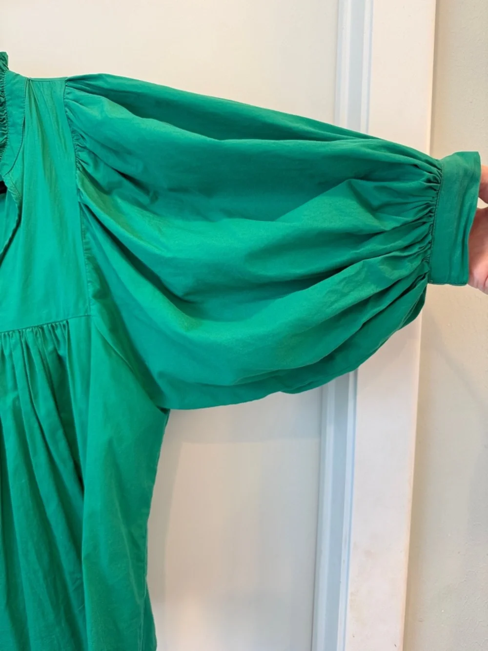 Green Puff-Sleeve Ruffled Peasant Top - Picture 3 of 5